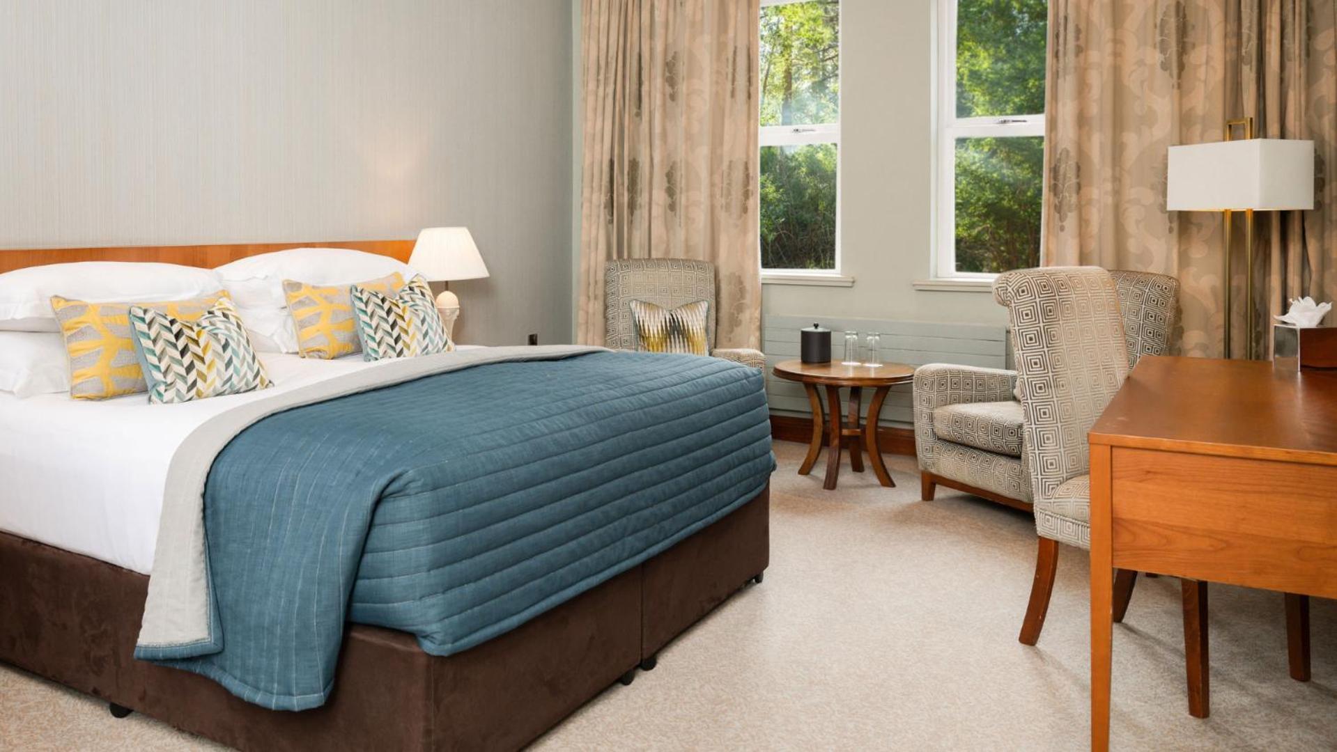 הוליווד The Culloden Estate And Spa מראה חיצוני תמונה A bedroom at the hotel
