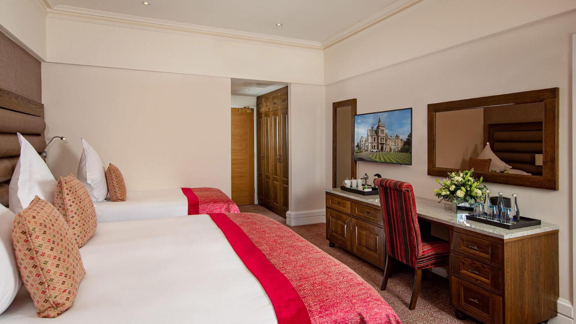 הוליווד The Culloden Estate And Spa מראה חיצוני תמונה A bedroom at the hotel